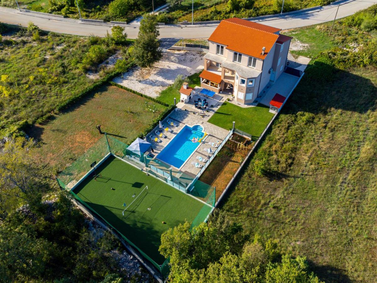 Villa Maris Dugopolje Esterno foto
