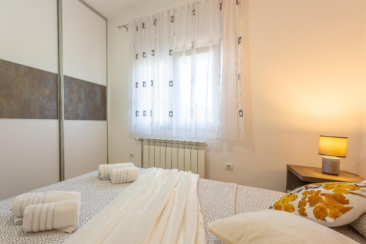 Villa Maris Dugopolje Esterno foto