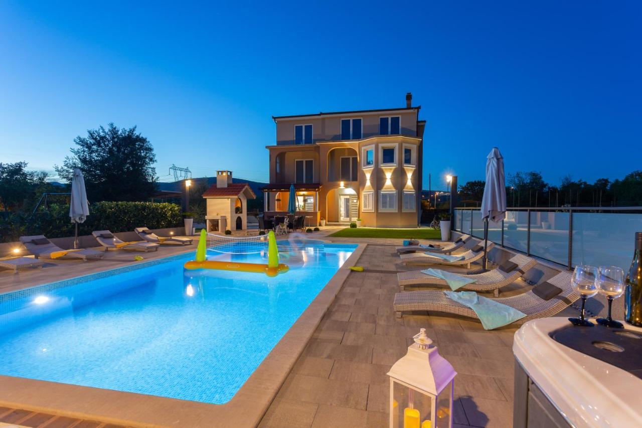 Villa Maris Dugopolje Esterno foto