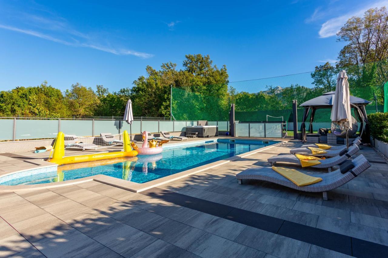 Villa Maris Dugopolje Esterno foto