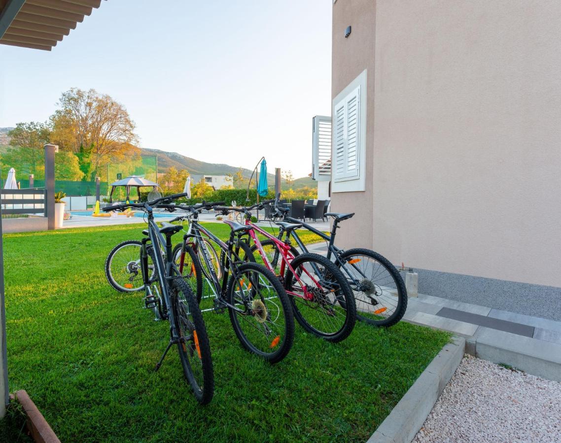 Villa Maris Dugopolje Esterno foto