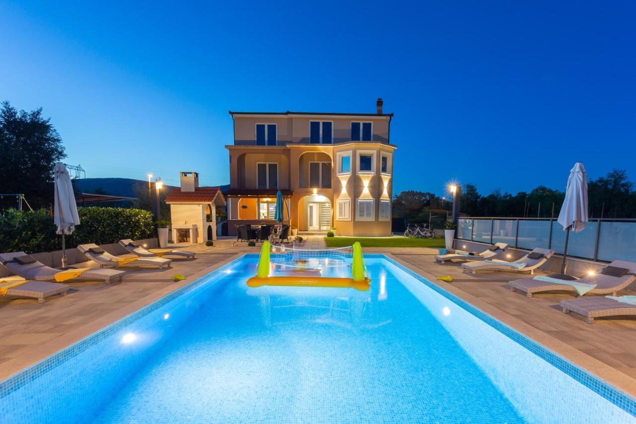 Villa Maris Dugopolje Esterno foto